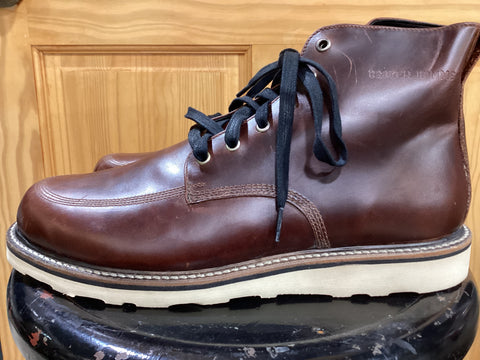 Broken Homme Boots SZ 12