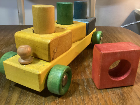 Vintage Holgate 1212 Wooden Toy Train Set (3)