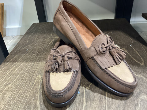 Johnston and Murphy Loafers SZ 9 1/2