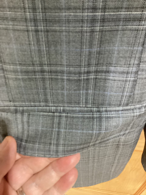 Brooks Brothers Regent Fit Suit SZ 44R (38x32 pants)
