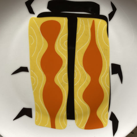 VTG. Crate and Barrel Jane Dixon designed Beetle Dishes