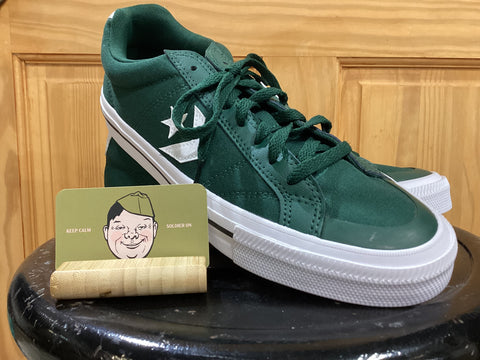 Converse One Star Sneakers SZ 9 1/2