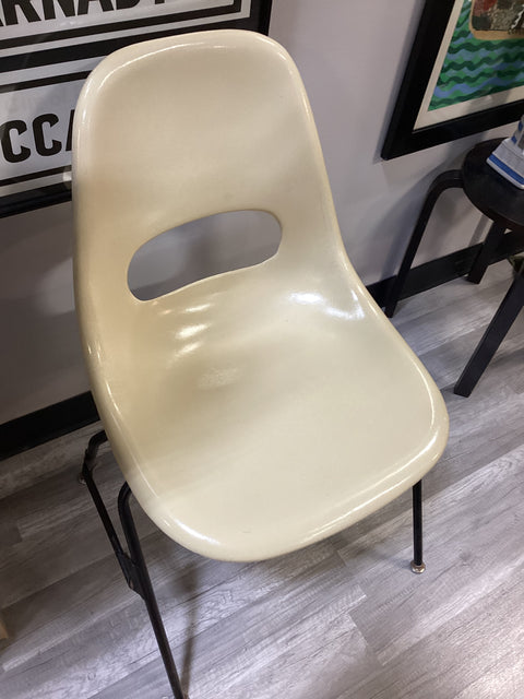 Vintage MCM Shell Chair by Krueger Metal Products