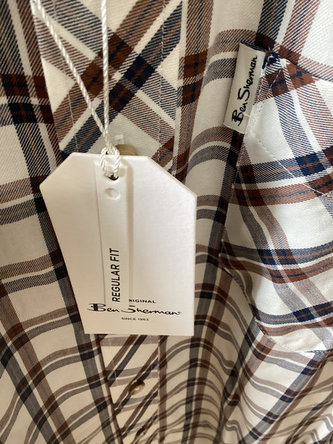 Ben Sherman Plaid SZ Medium.