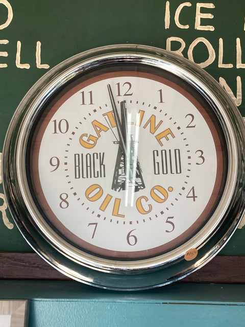 Vintage Look Wall Clock.