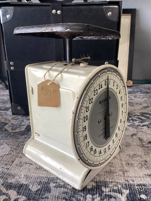 Vintage Kitchen Scale